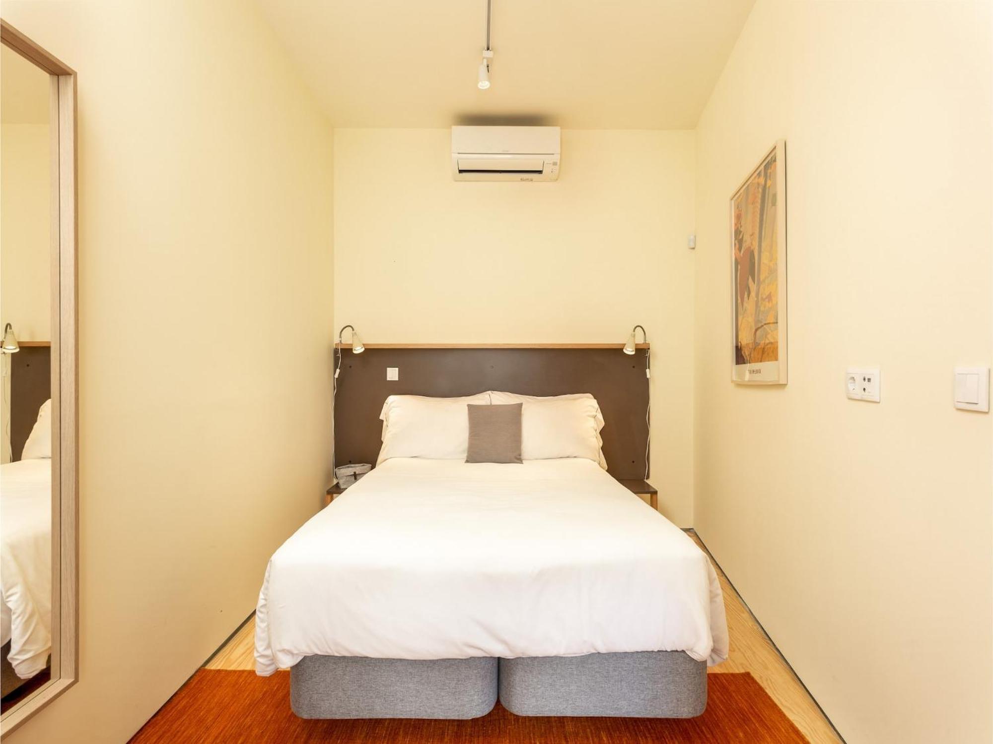 Stylish For Three Guests *